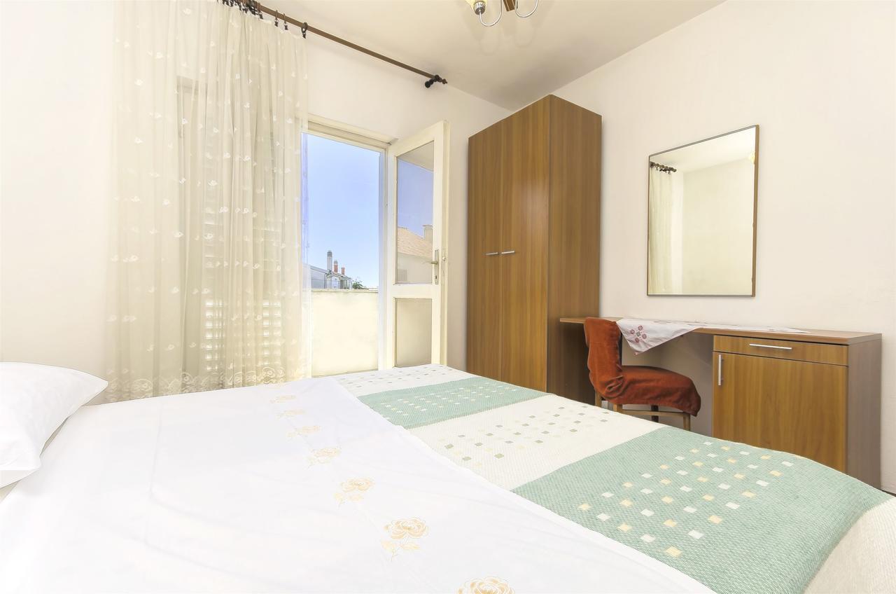 Apartment Niko Vodice Exterior photo