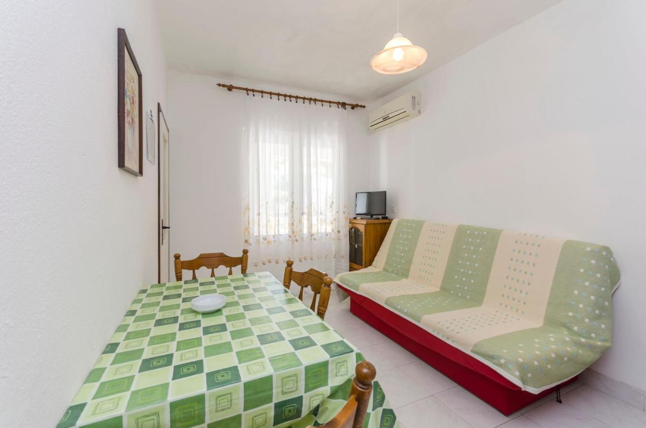Apartment Niko Vodice Exterior photo