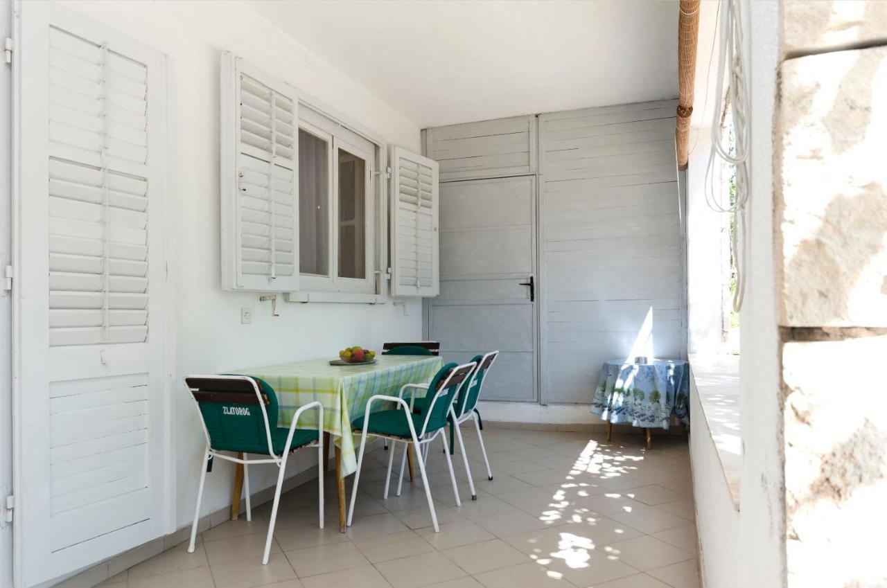 Apartment Niko Vodice Exterior photo
