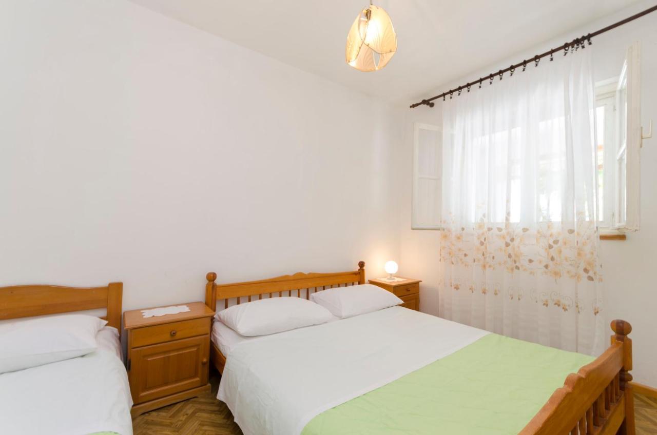 Apartment Niko Vodice Exterior photo